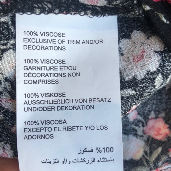 Love & Legend Floral Top - Picture 10 of 11